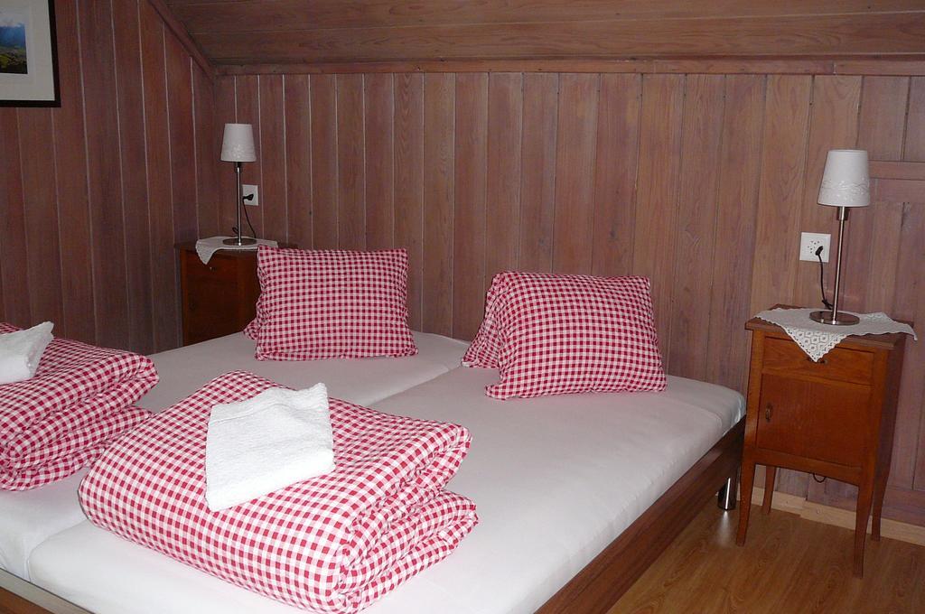 Gaestehaus Schaefli Intschi Room photo