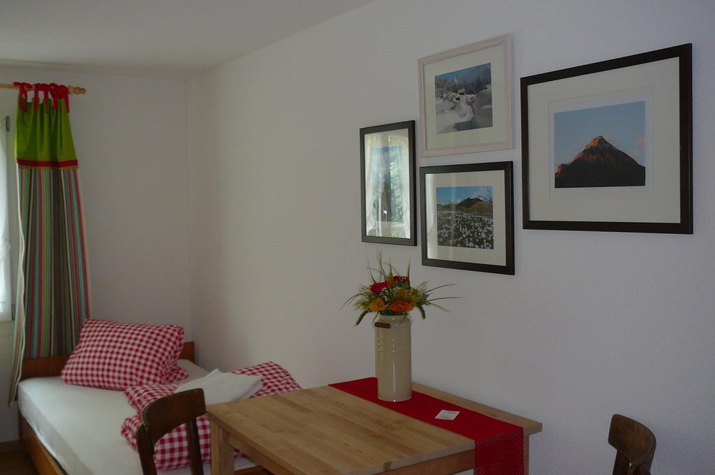 Gaestehaus Schaefli Intschi Room photo